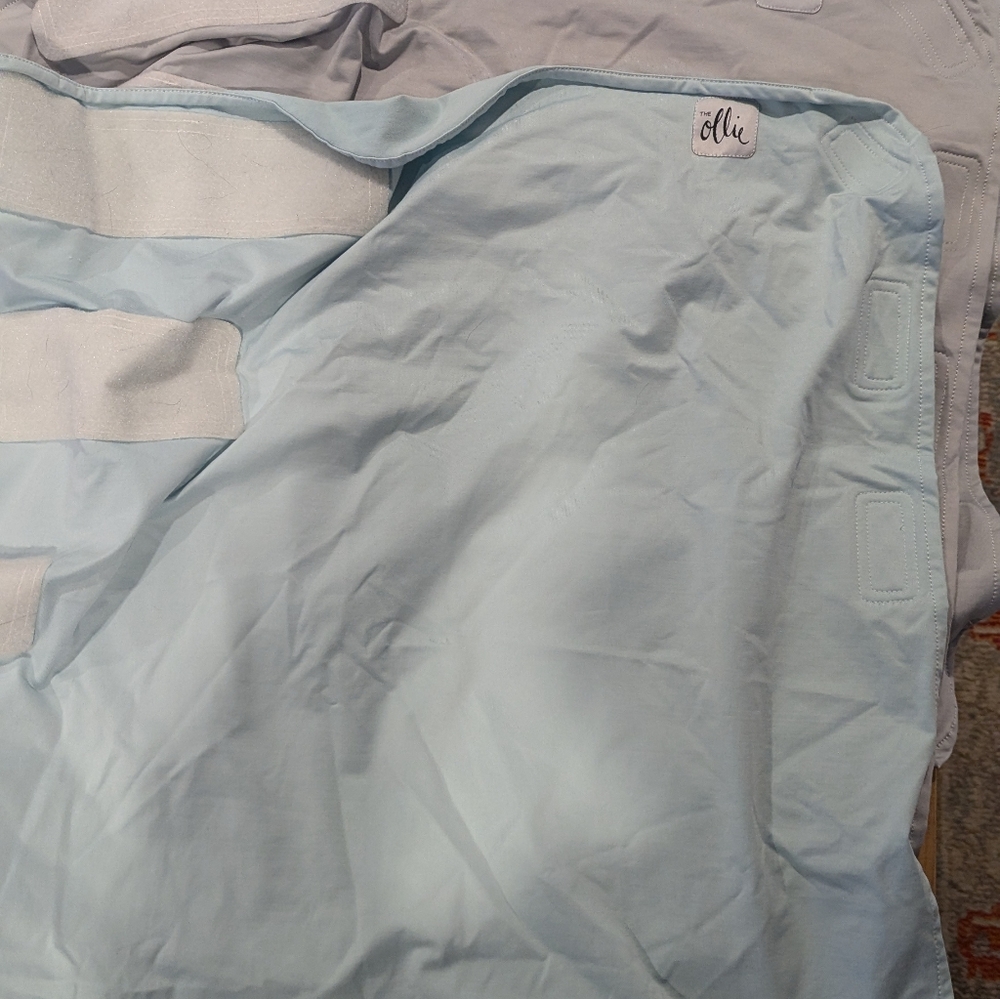 Ollie Swaddles - excellent used condition